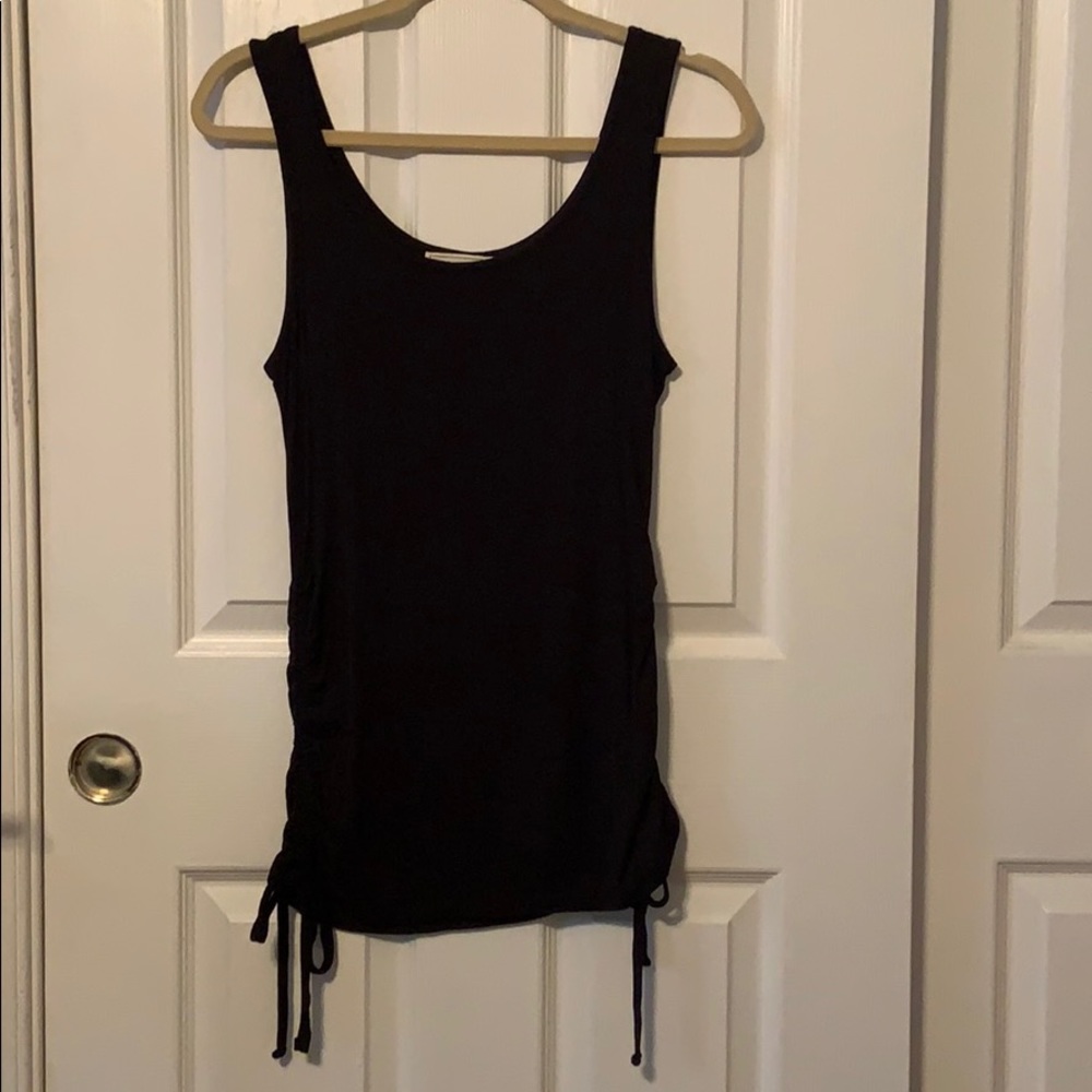 Tank top with ties on the side